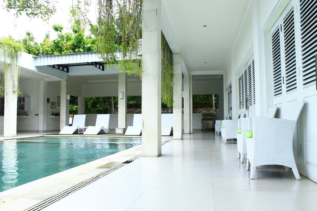 Villa Putih Lovina Exterior foto